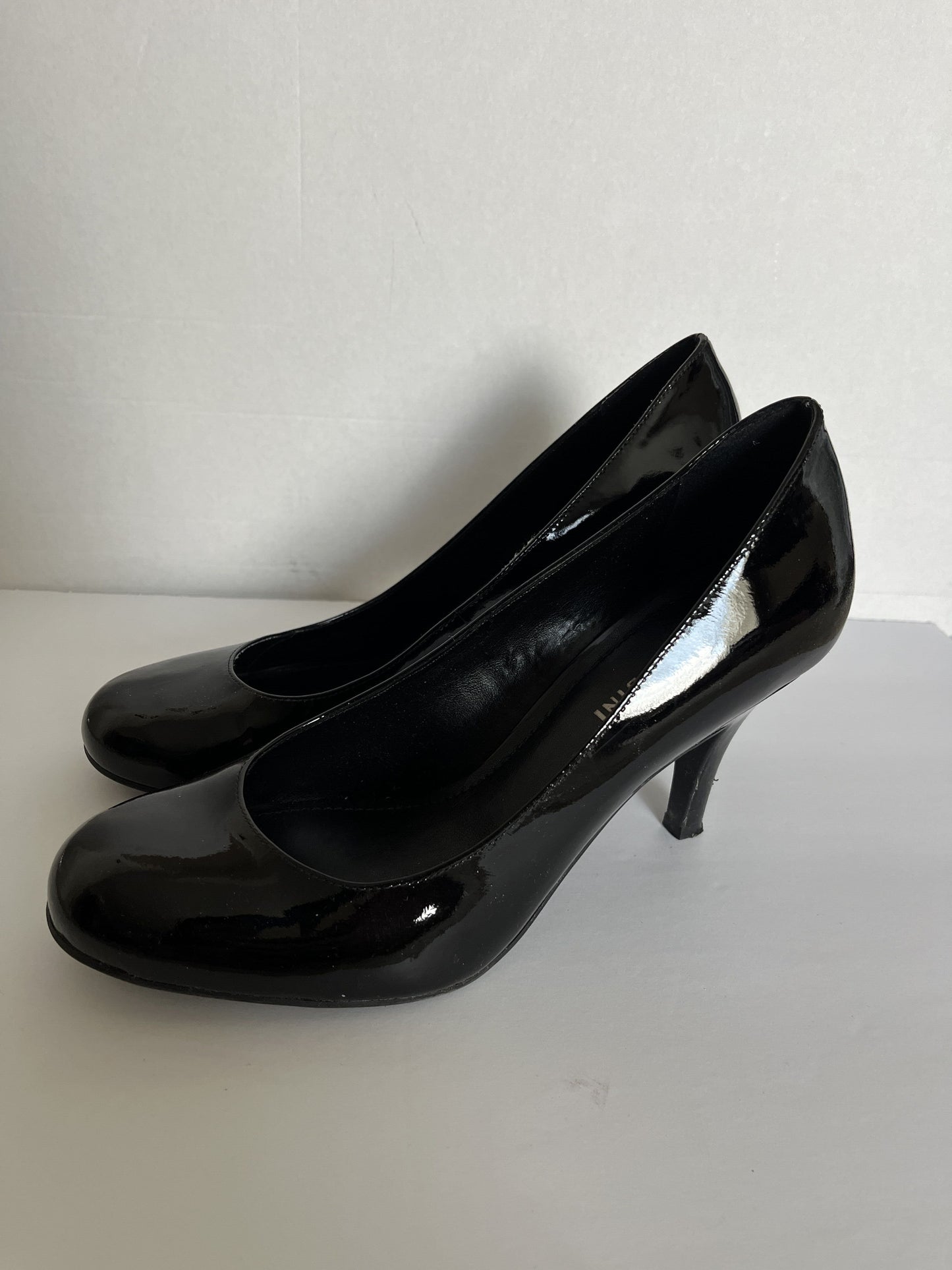 #124 Gianni Bini Women's Black Patent Shoes Size 7.5
