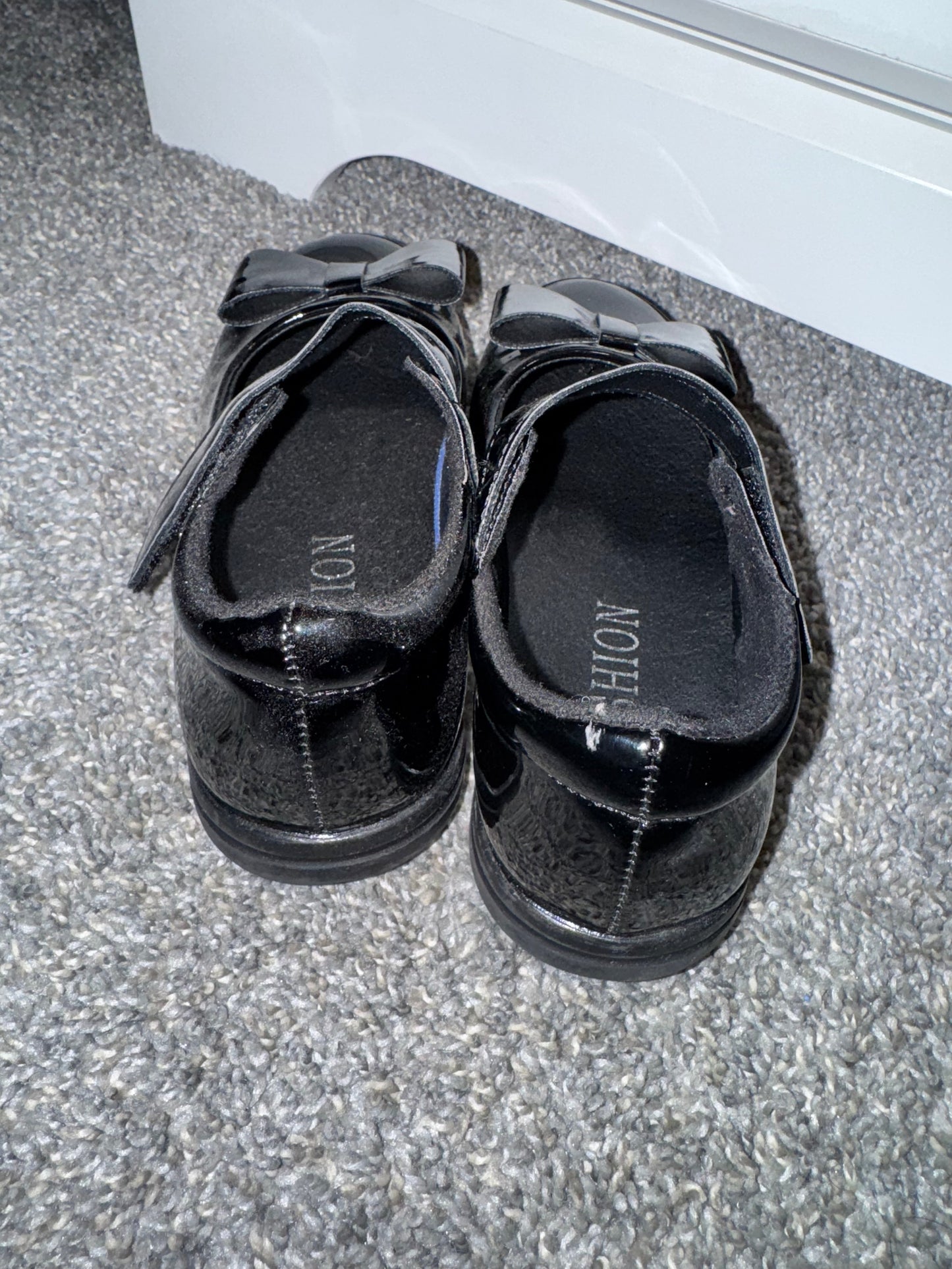 #53 girl shoes size 13