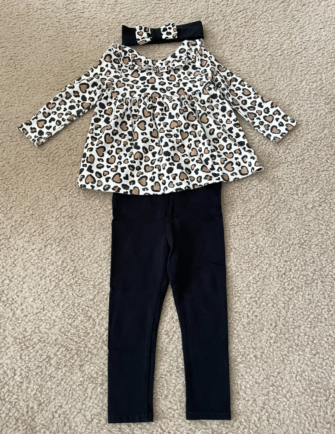 Seller 129- Girl’s 24 month outfit