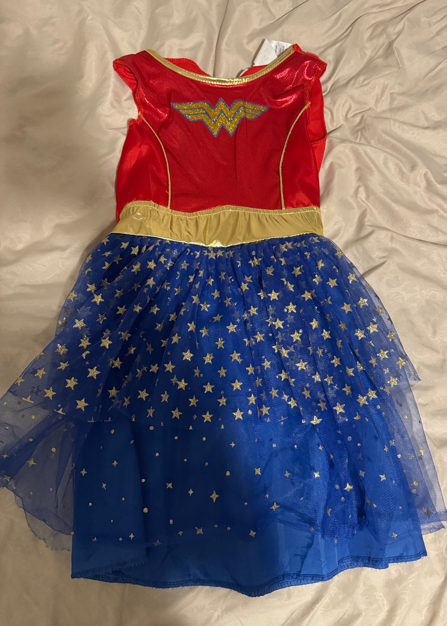 #53 girl Wonder Woman costume size M
