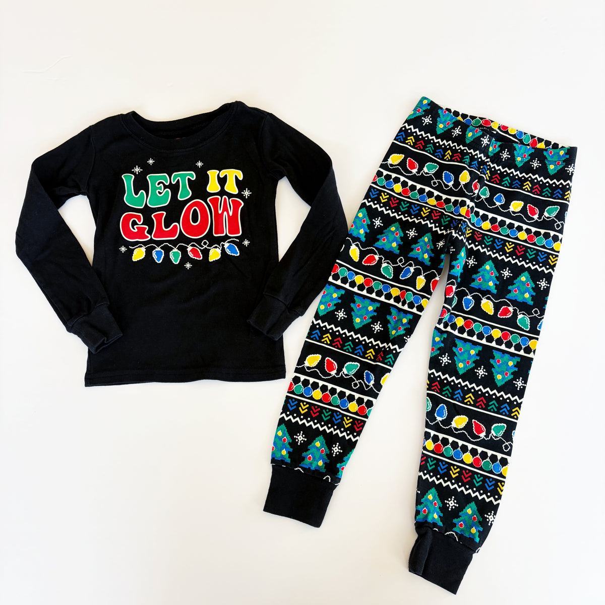 #96 | Size 5 | Children's Place Boys Christmas Light Glow in the Dark Pajamas