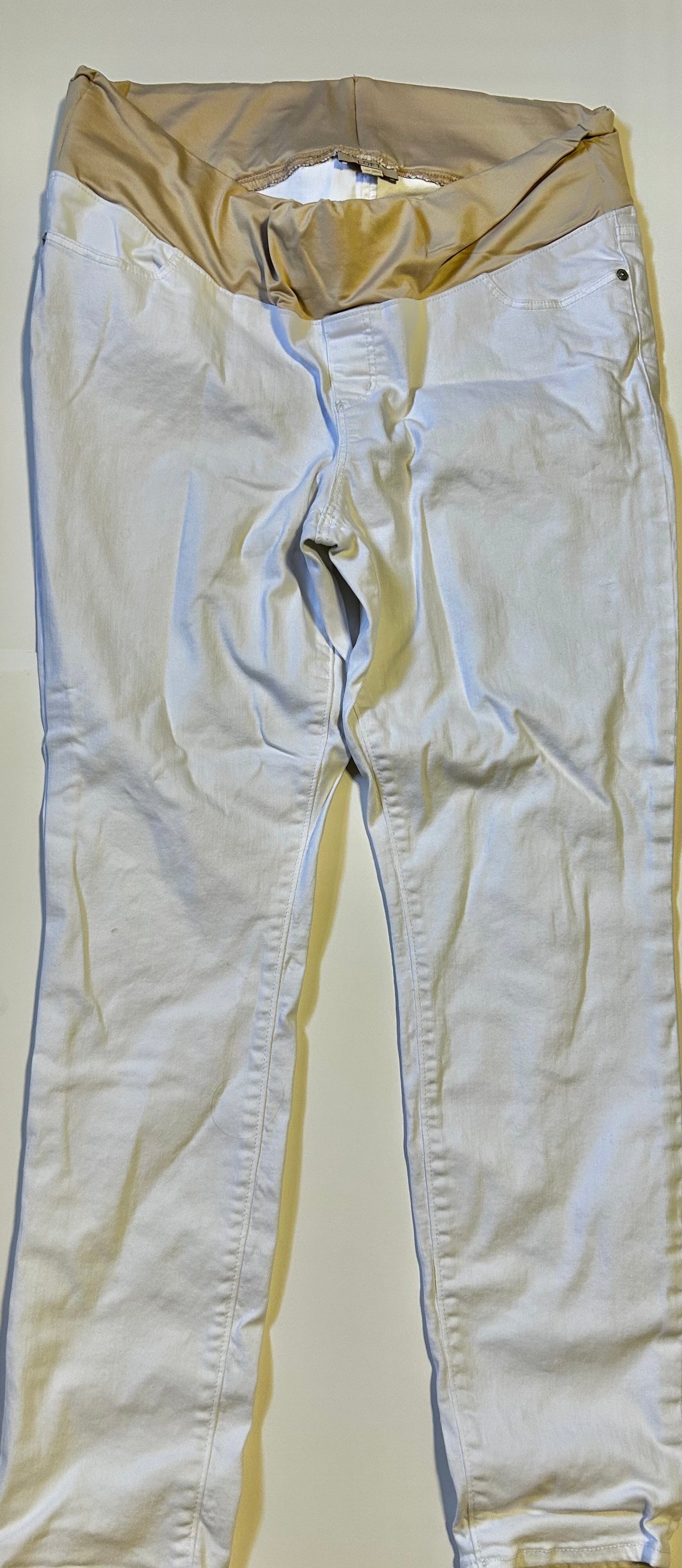Seller #21 LOFT low panel white jeans size 14