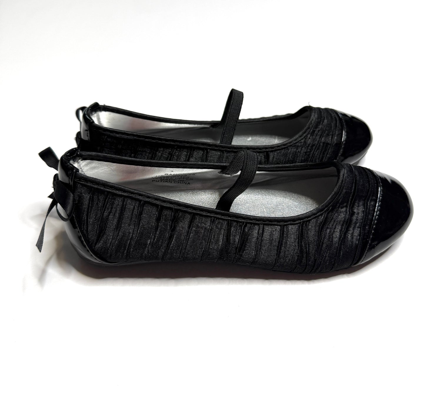 Seller 89 Girls Size 11.5 Striderite Black Ballet Flats with Bow on Back VGUC
