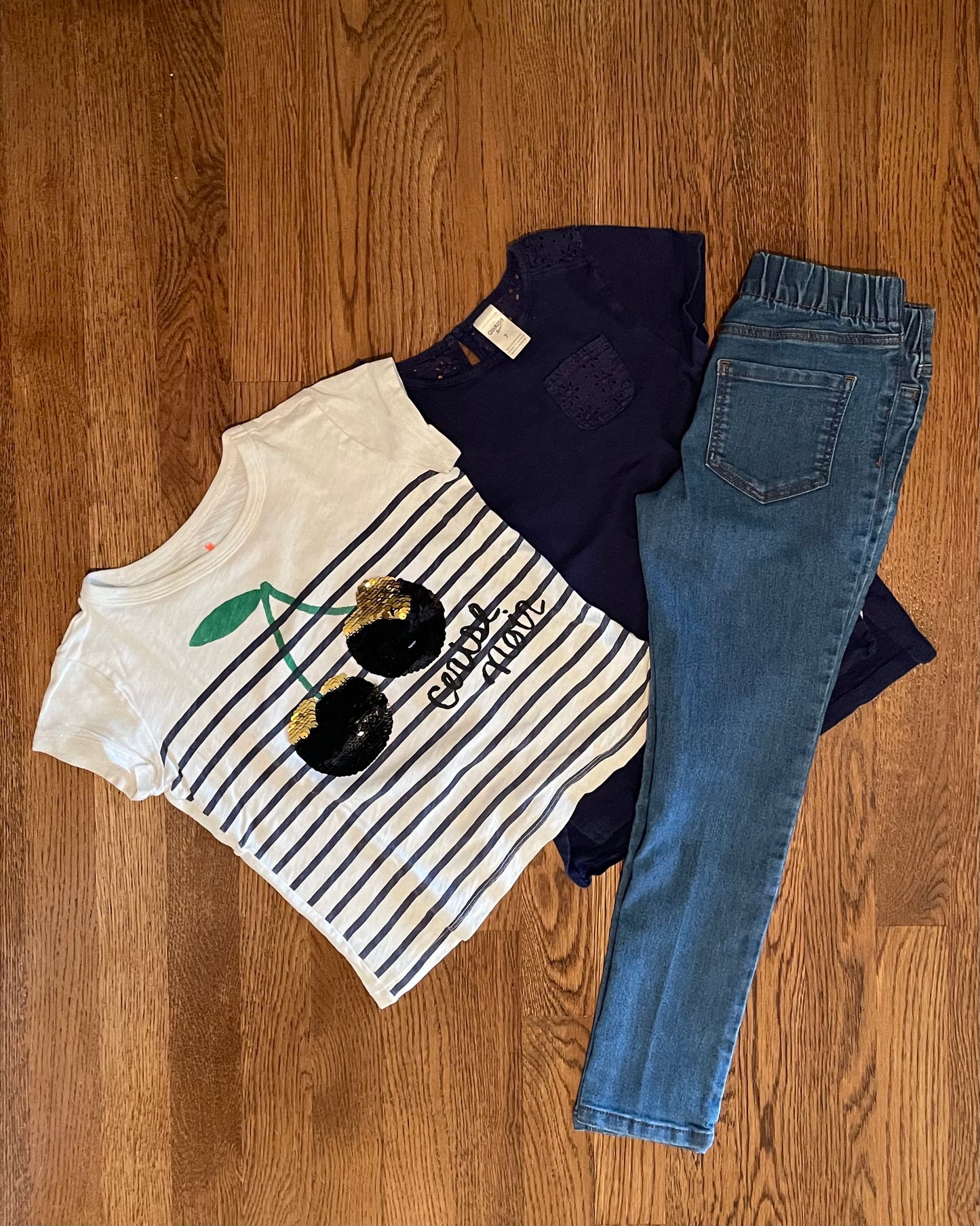 #57 Girls t-shirt/jeans bundle, size 7