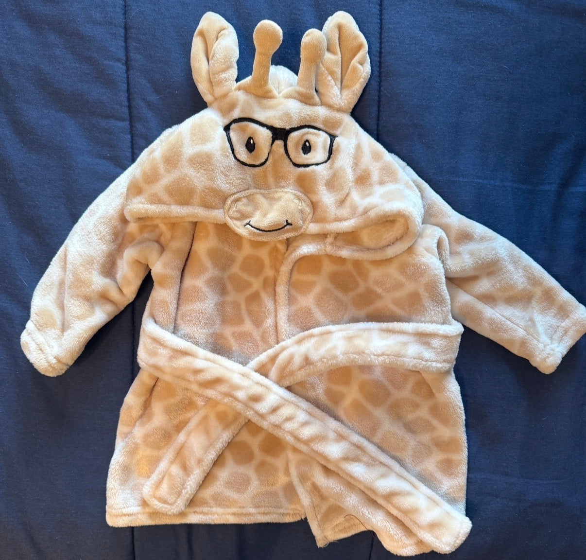 Seller #6 HB 9M Giraffe Robe