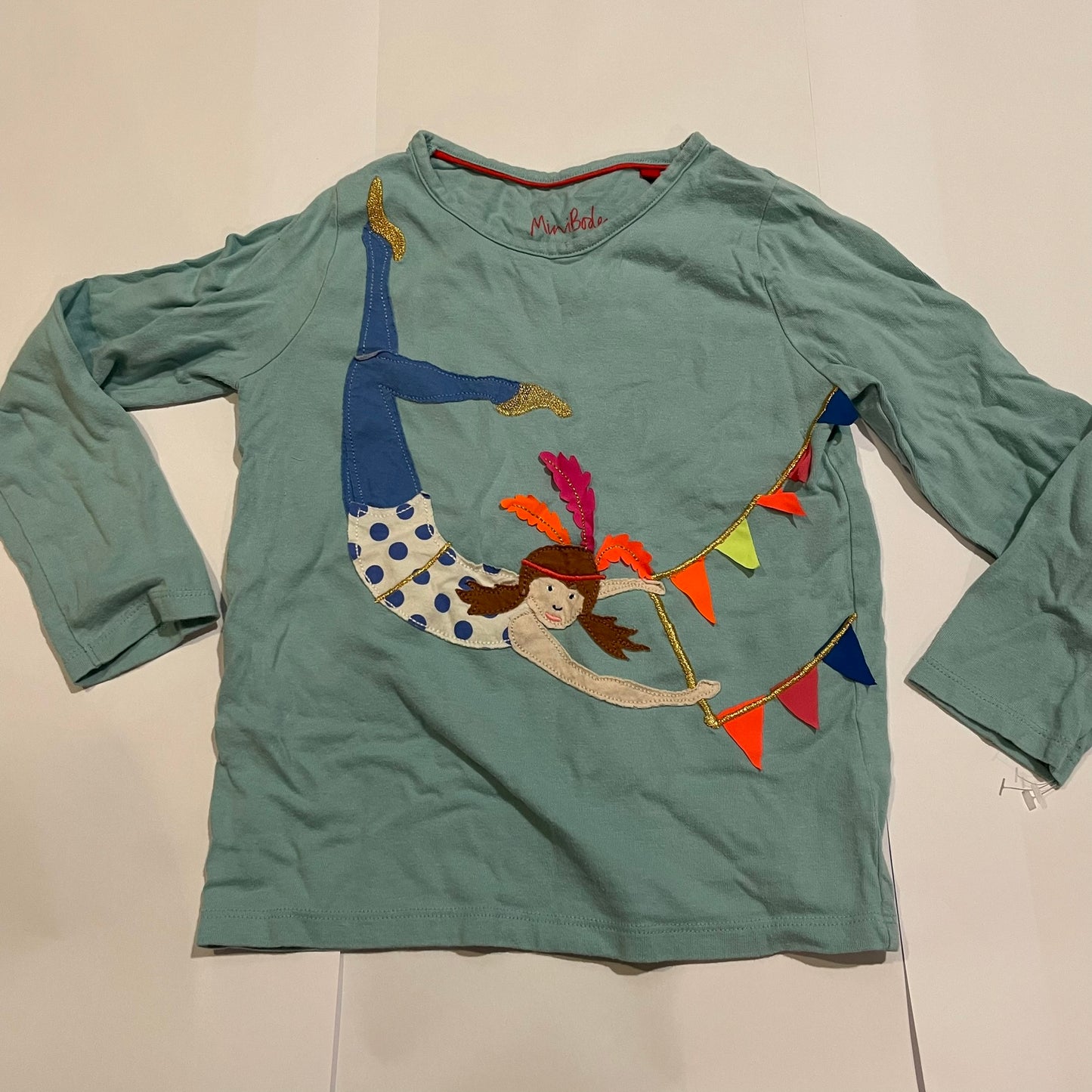 #126 Girls Boden LS Shirt Flags 6-7 GUC
