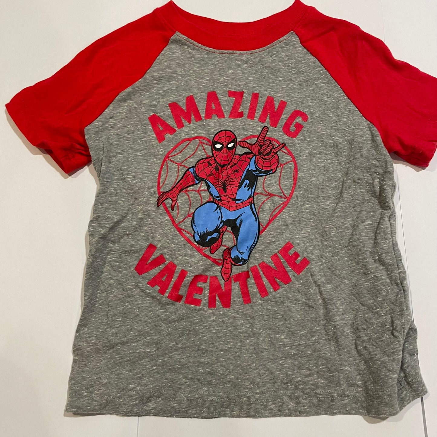 #126 Spiderman Valentine Shirt 4T VGUC