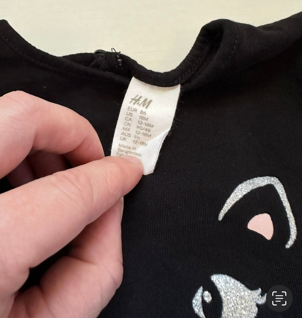 #93 H&M Black Cat Top Girls 18M