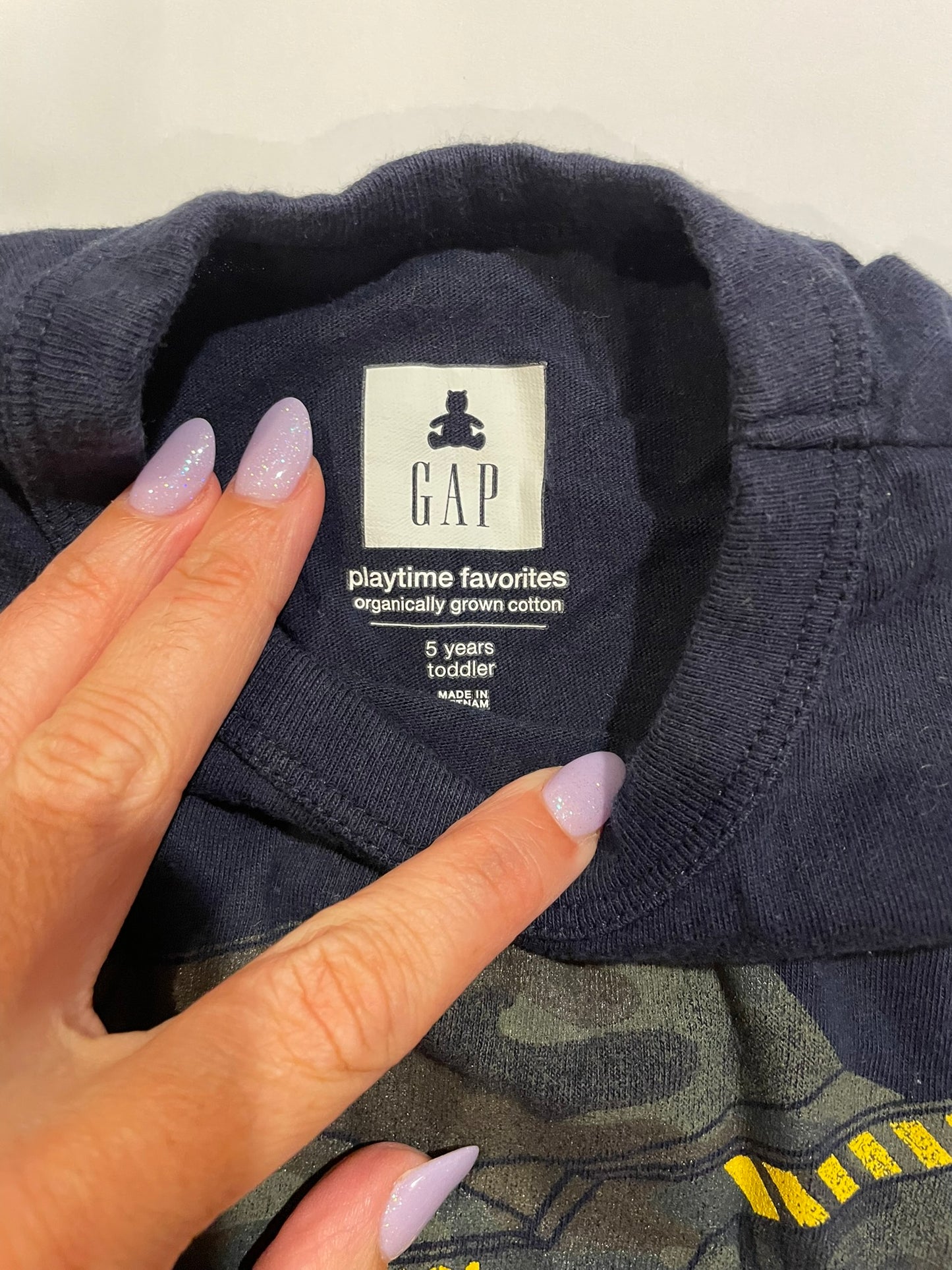 #126 Boys Gap Navy Tanker Shirt 5T GUC