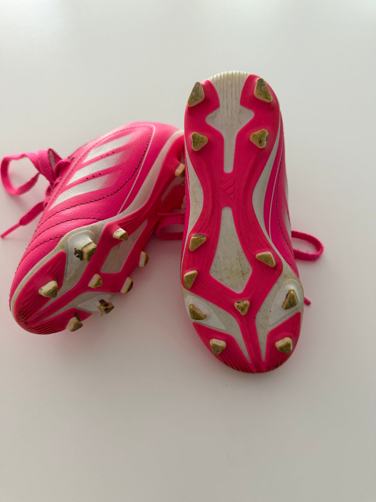 #117, Girls shoes 10c, Adidas Goletto soccer cleats, VGUC
