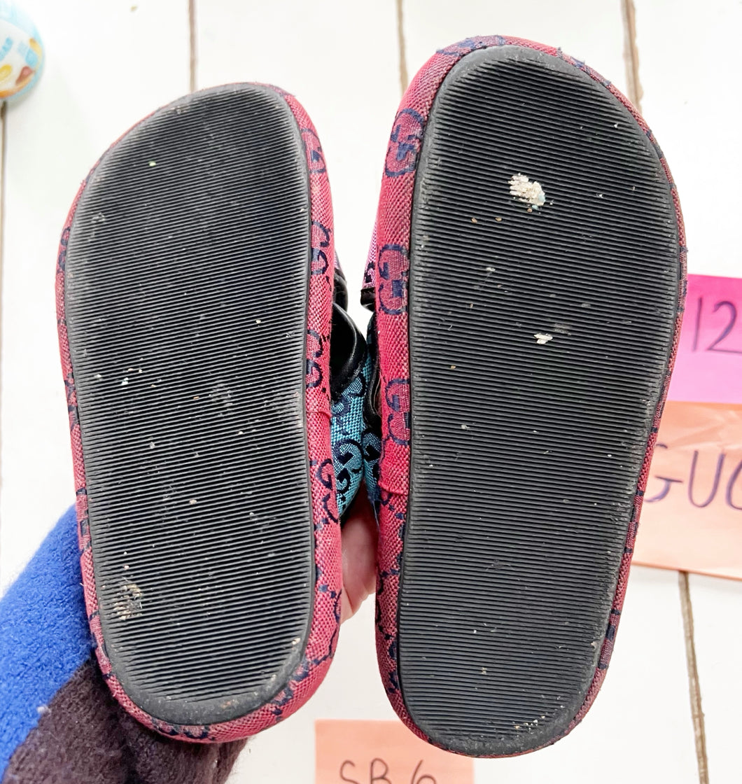 Seller 196 Gucci Slides
