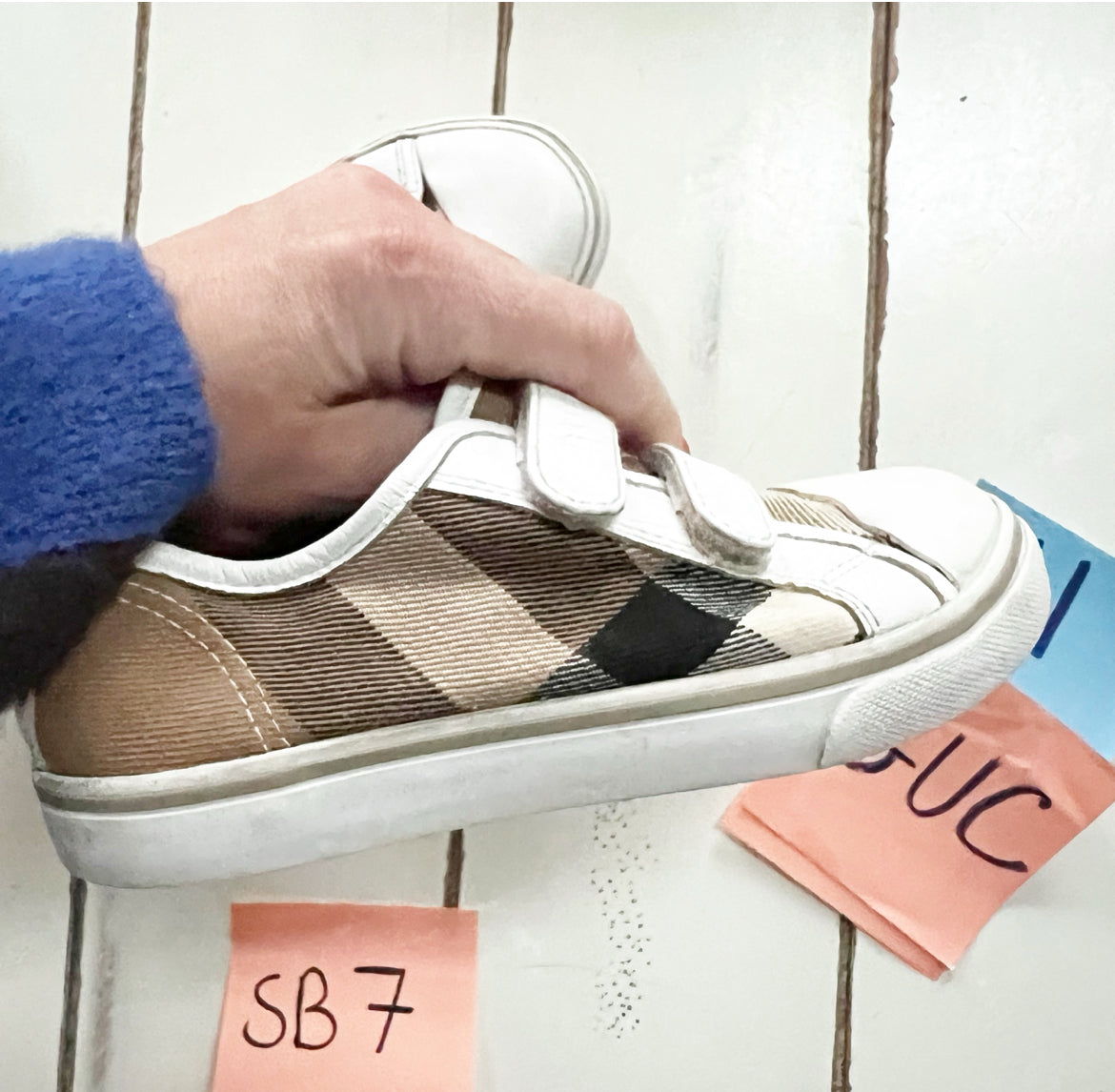 Seller 196 Burberry sneakers 11