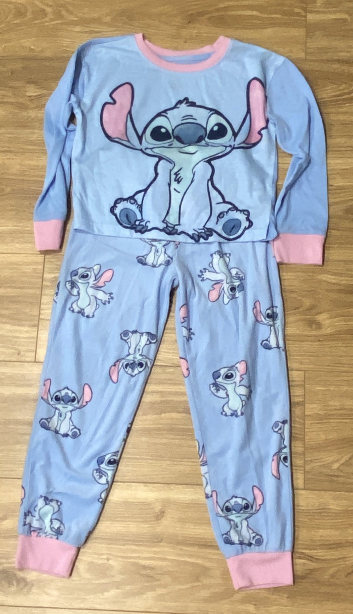 Seller #100 Girls Size 7/8 Disney Stitch Pajama Set