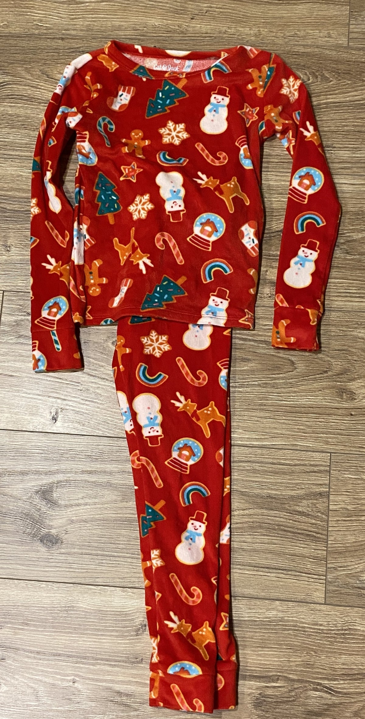 Seller #100 Girls Size 6 Cat and Jack Snuggly Soft Christmas Pajamas