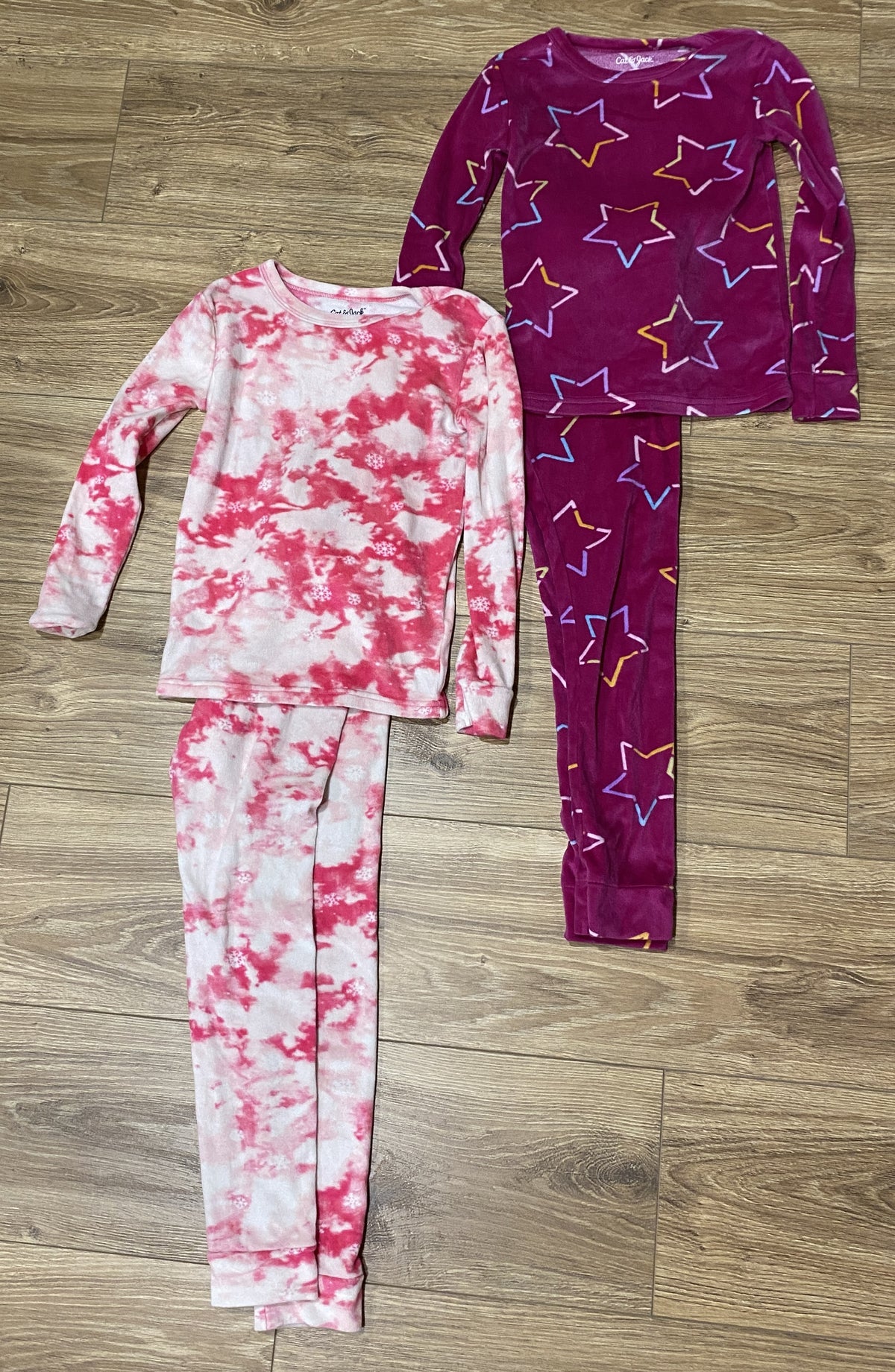 Seller #100 Girls Size 6 Cat and Jack Snuggly Soft Pajamas Bundle Pink Snowflakes/Pink Stars