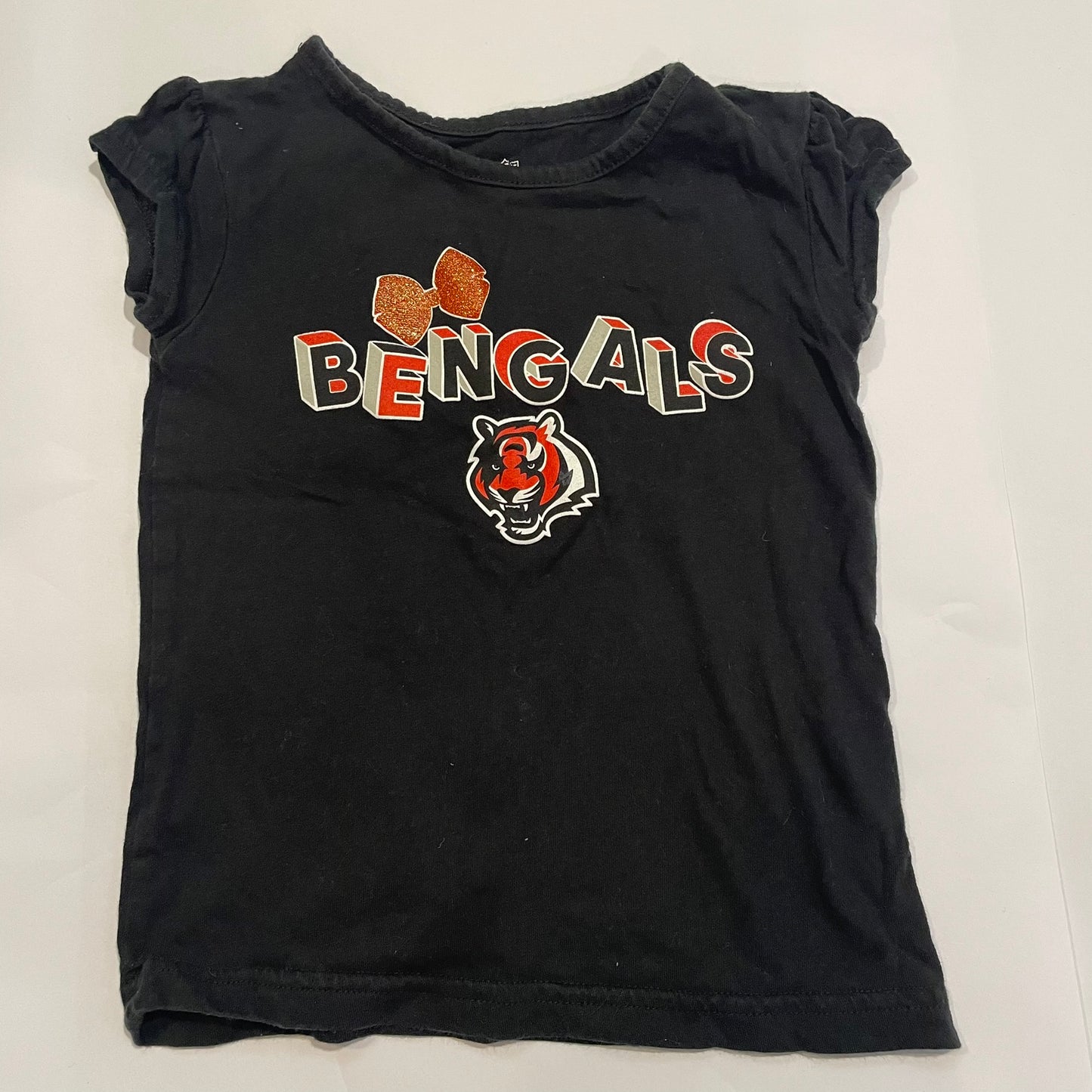 #126 Girls Bengals SS Shirt 3T GUC