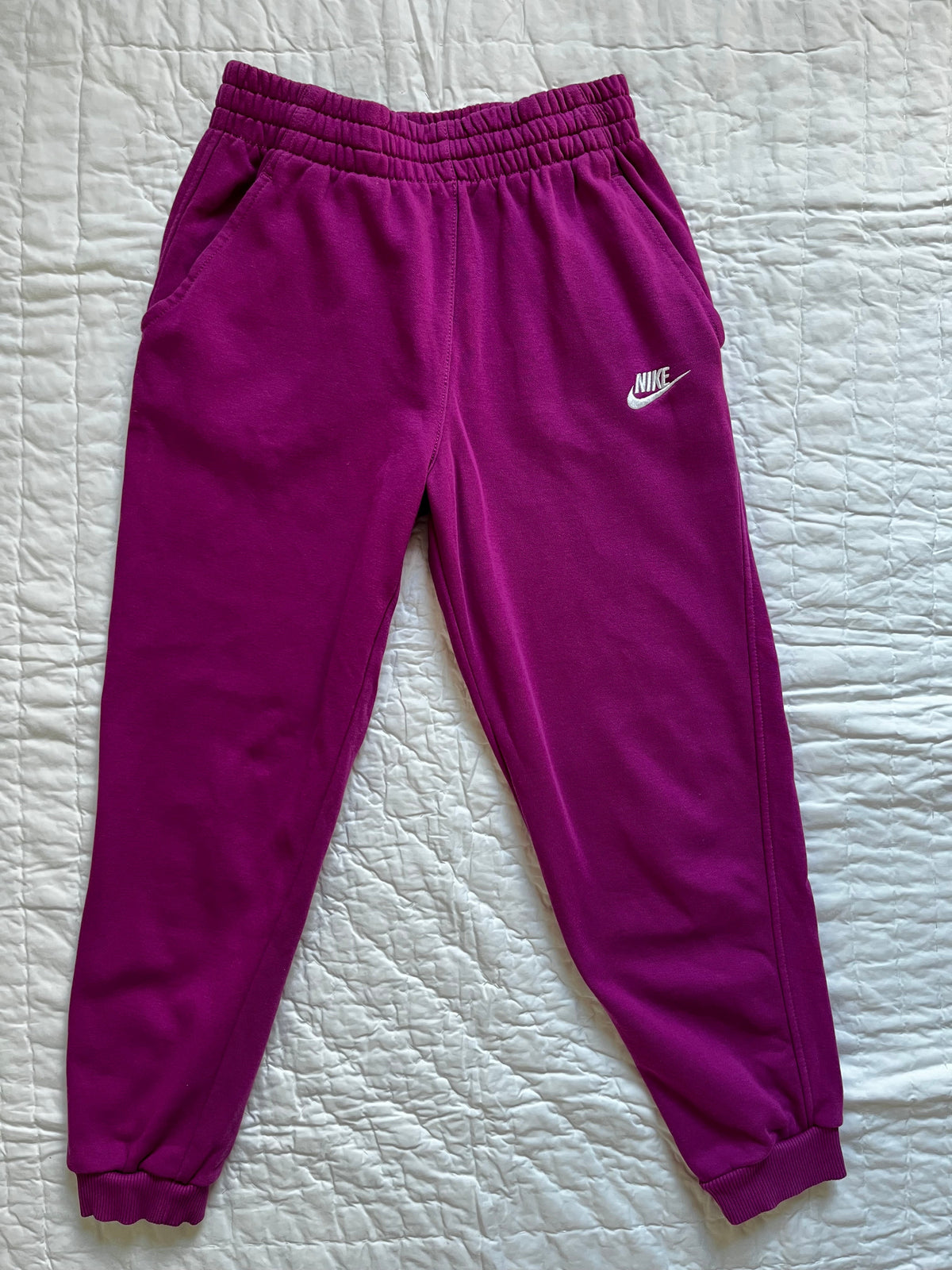 Seller #165 Girls Nike Magenta Sweatpants Size L