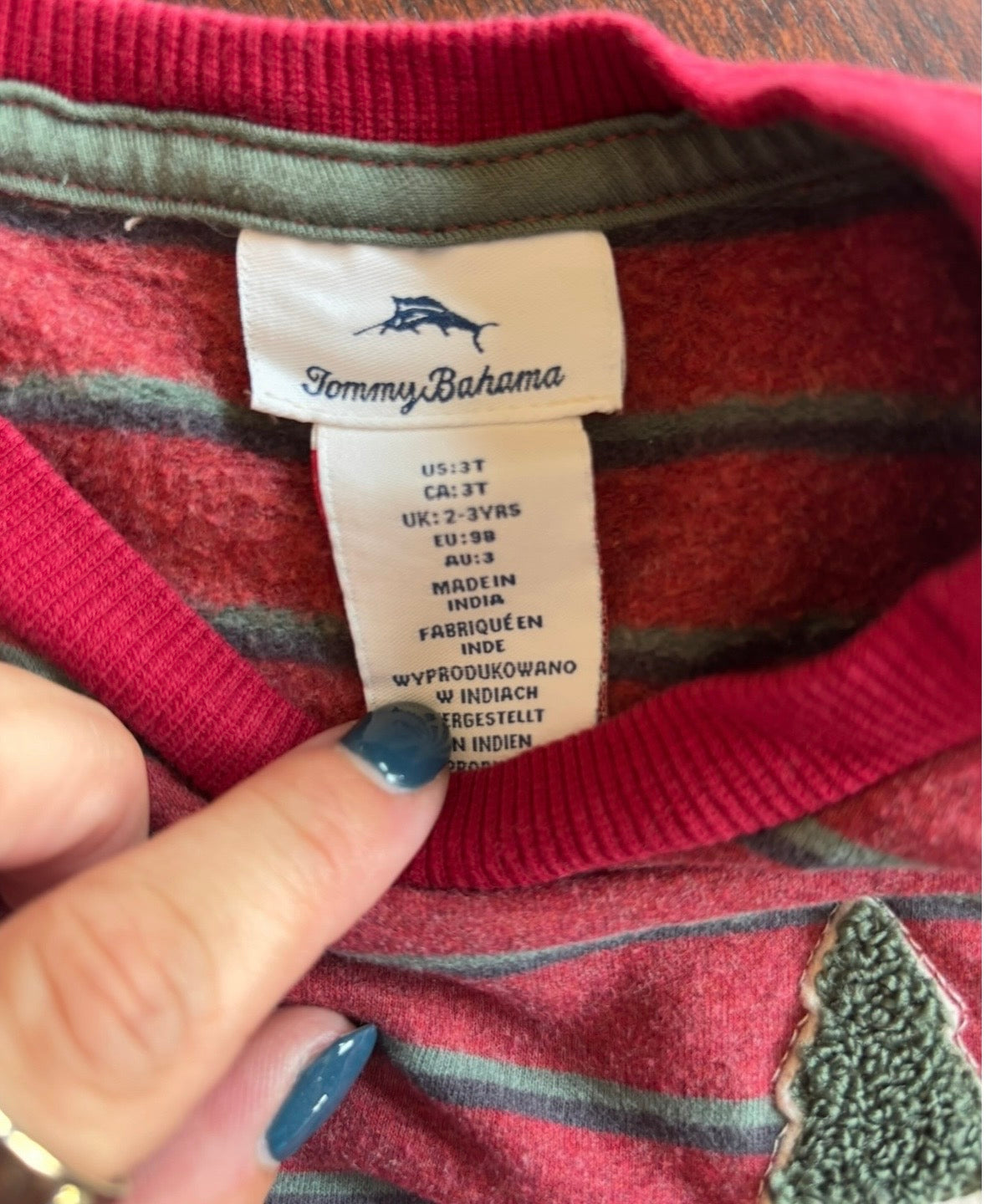 #44 EUC Boys Tommy Bahama 3T christmas sweatshirt