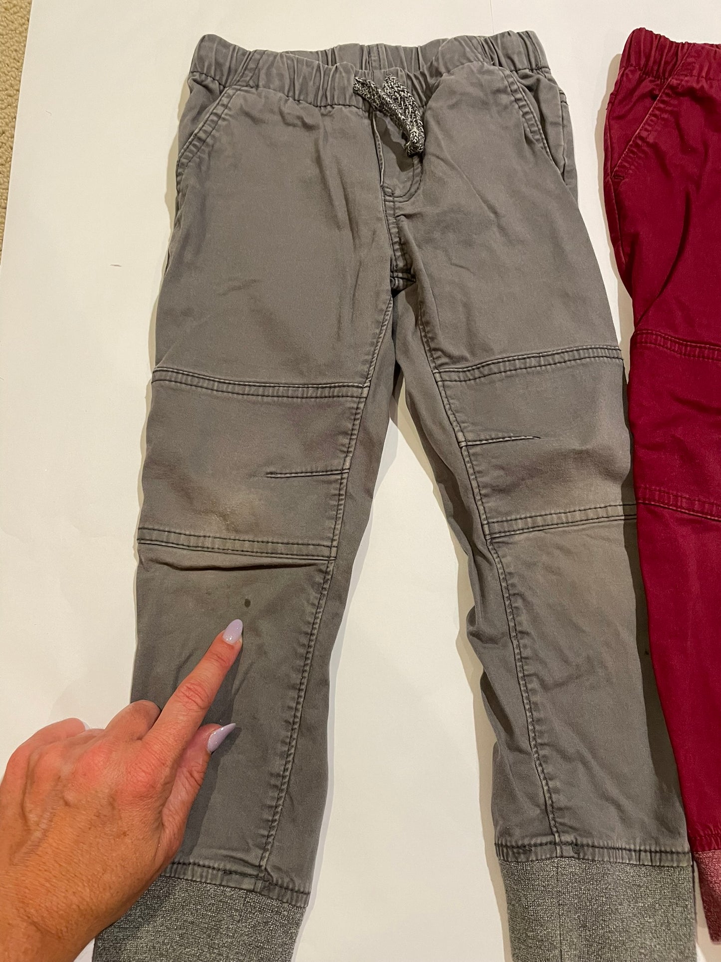 #126 Boys Cat & Jack Set 2 Pants 4T Gray & Red Pants GUC
