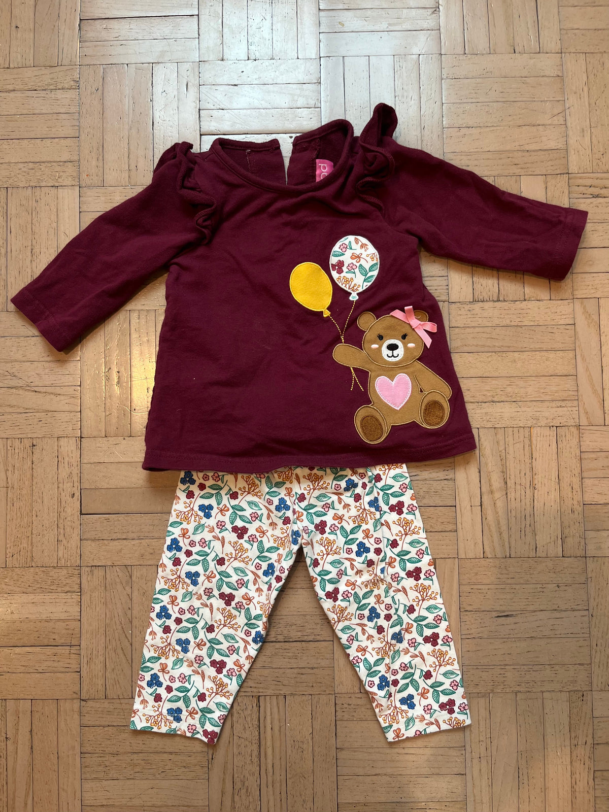 #195 EUC Girls 9 month teddy bear long sleeve outfit