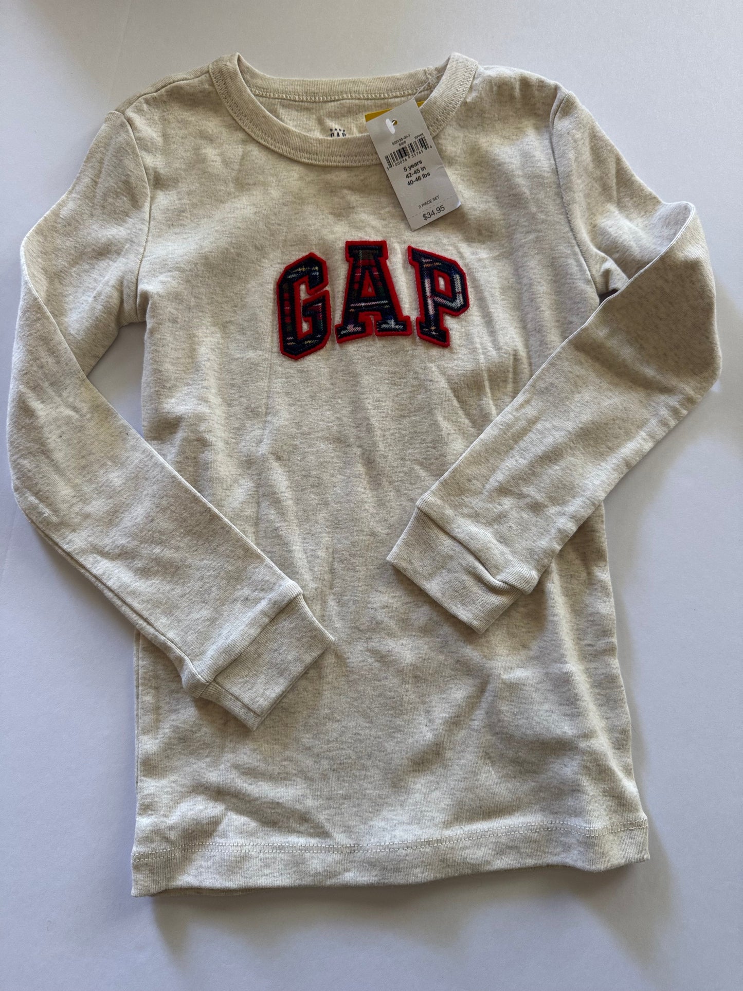 REDUCED #92 NEW GAP 5 t holiday pajama long sleeve top nwt