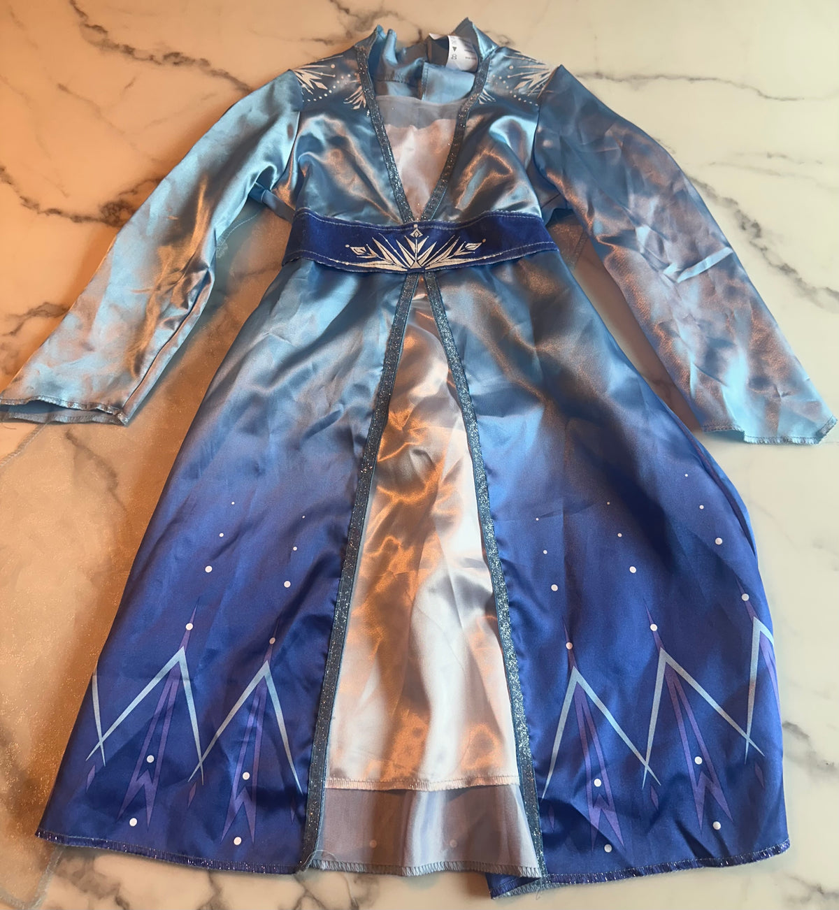 Seller #58 Girls Frozen Elsa costume dress size 4-6x