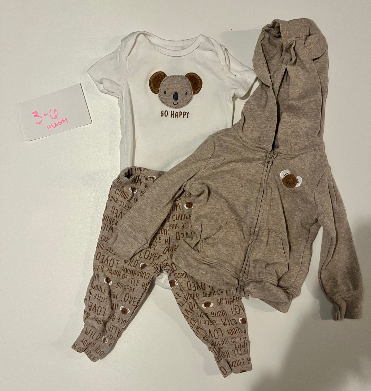 #32 3-6 month bear hoodie outfit
