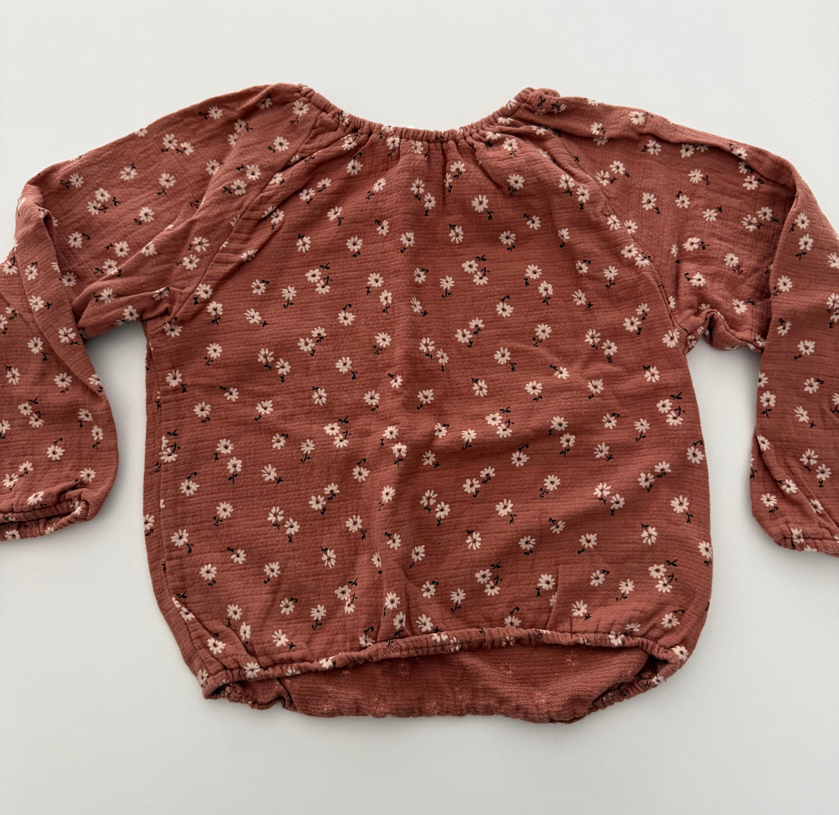 #117, Girls 5, Quincy Mae brown floral blouse, VGUC