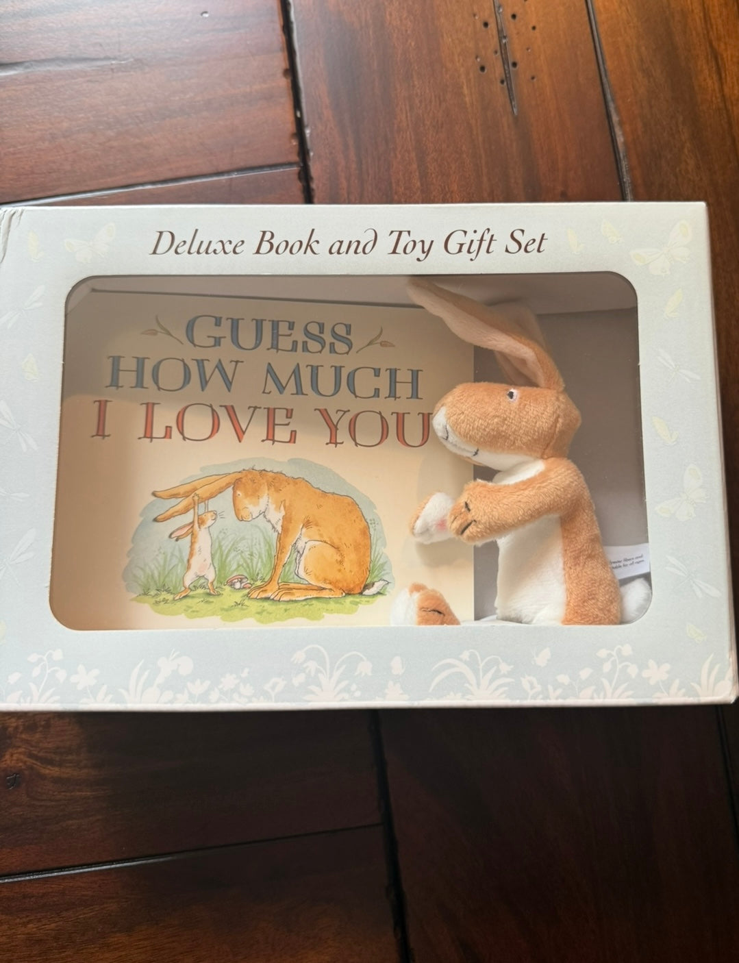 #51 REDUCED New in Box Guess How Much I Love You Gift Set