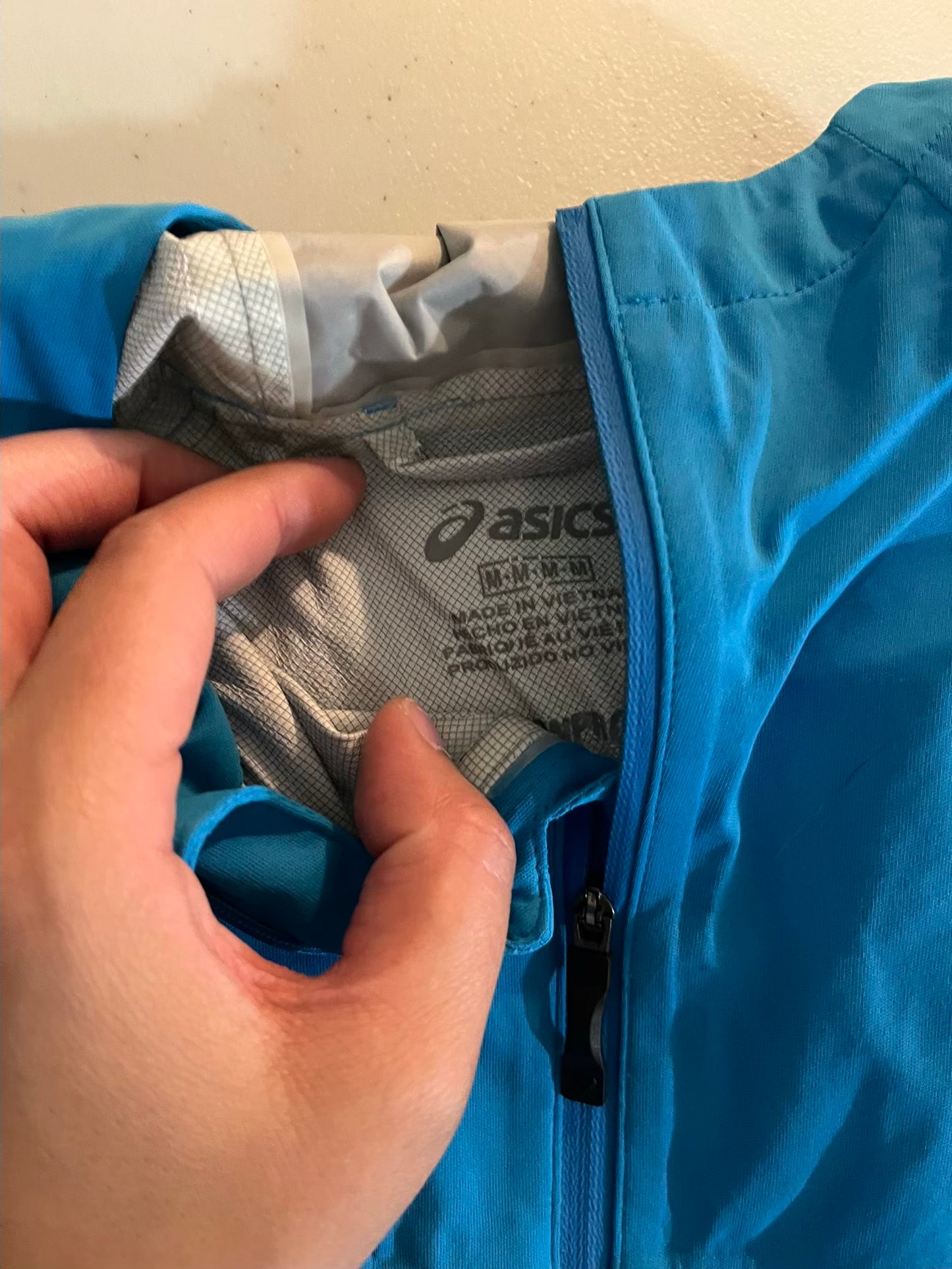 Seller #28 - Women's Blue ASICS Windbreaker (M fits like S) - EUC