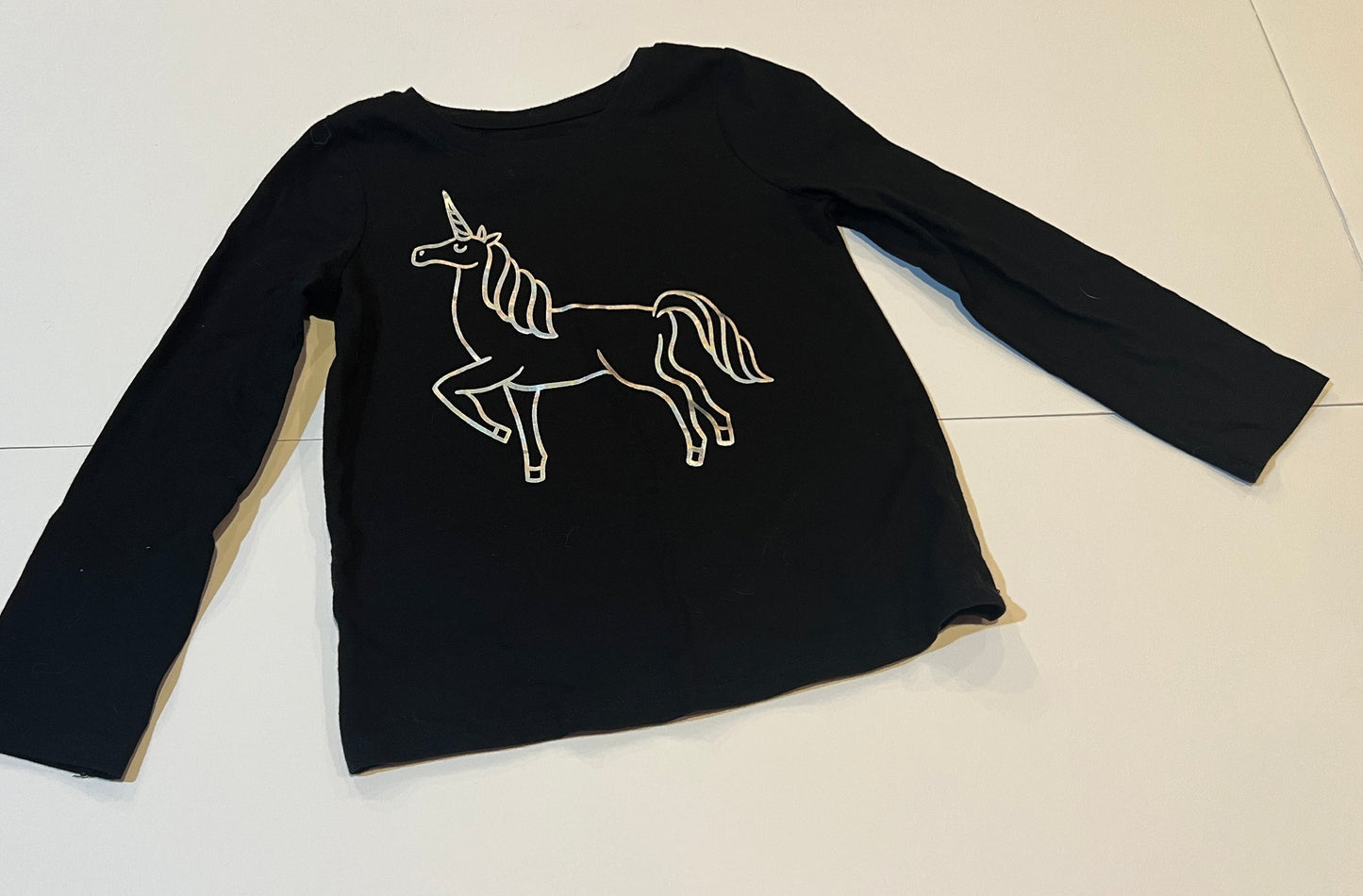 #180 Girls 4 Set of 2 Cat & Jack Long Sleeves - Heart and Unicorn