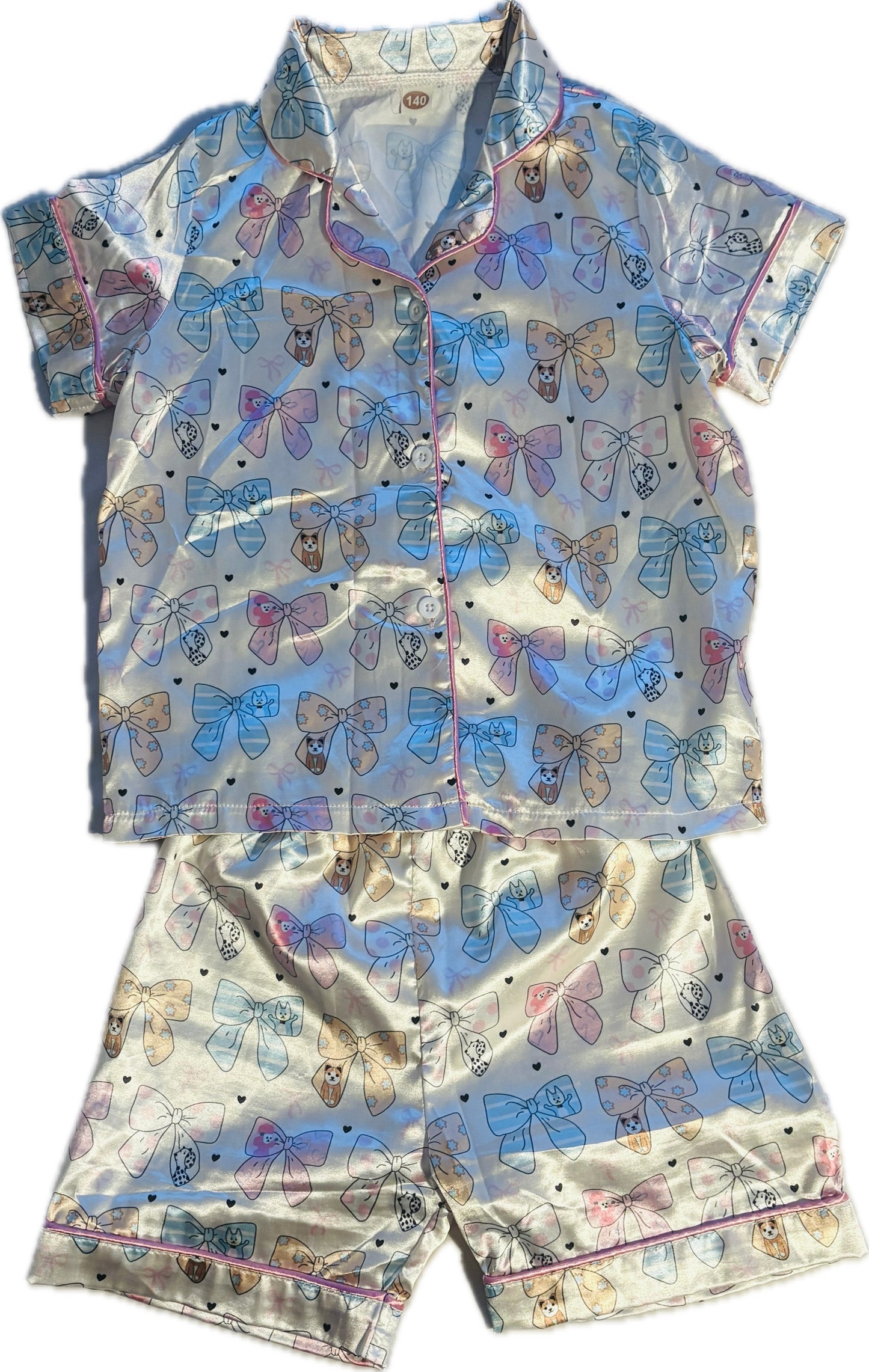 Seller #74 satin pjs size 140 fits like 6-8 $4