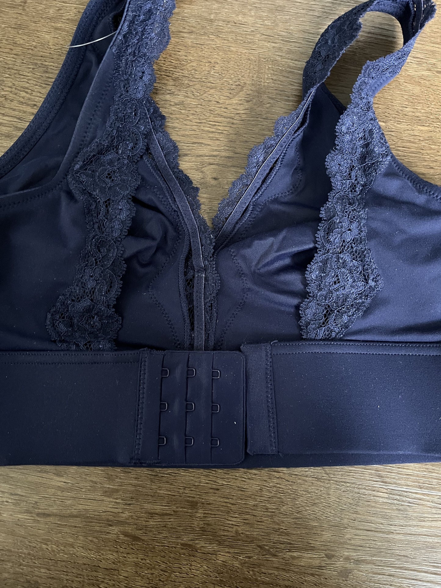 #124 NWT Soma Embraceable Wireless Unlined Women's Navy Bra Size L