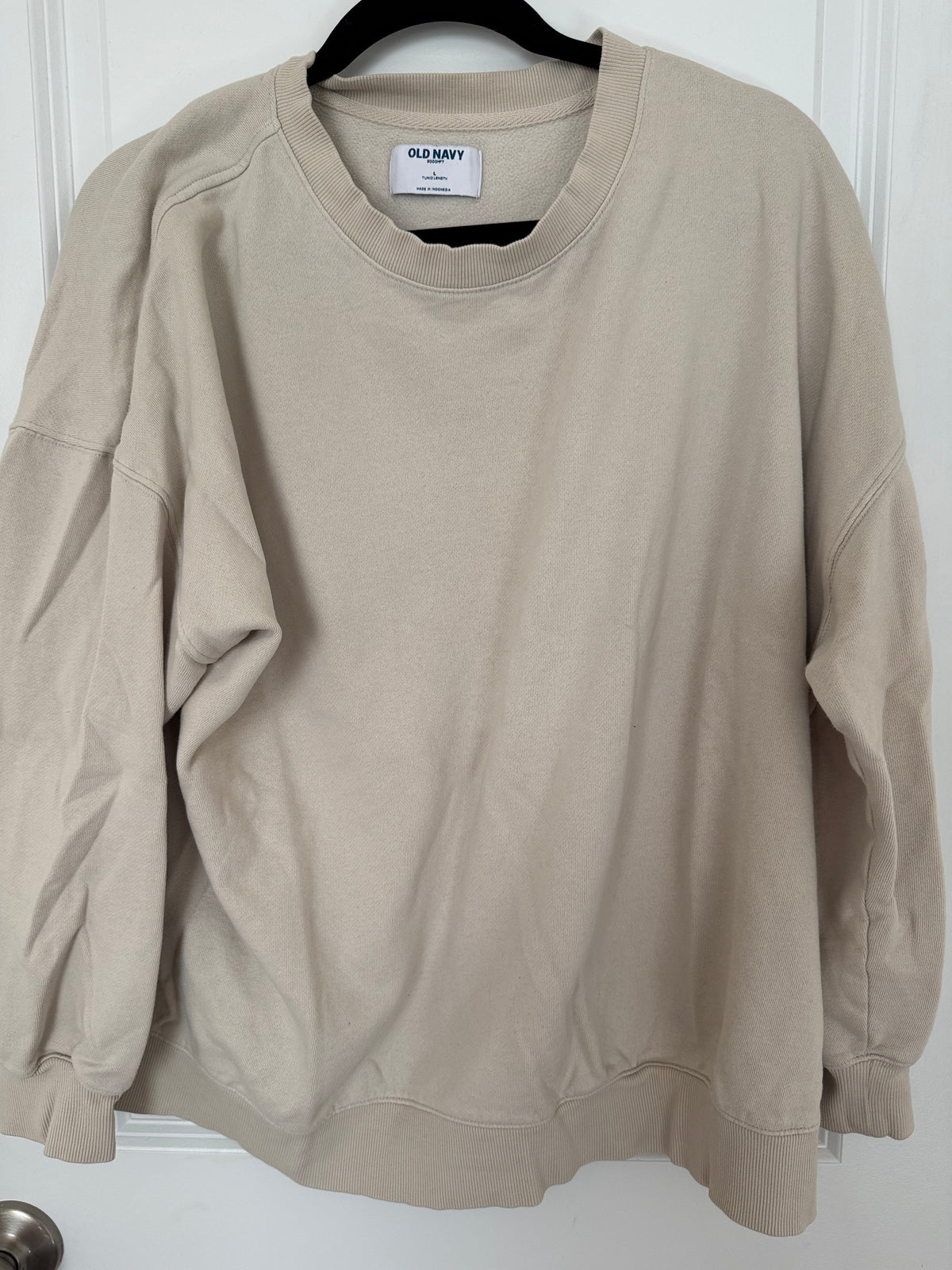 #107 Old Navy Basic Crewneck size M (set of 2)