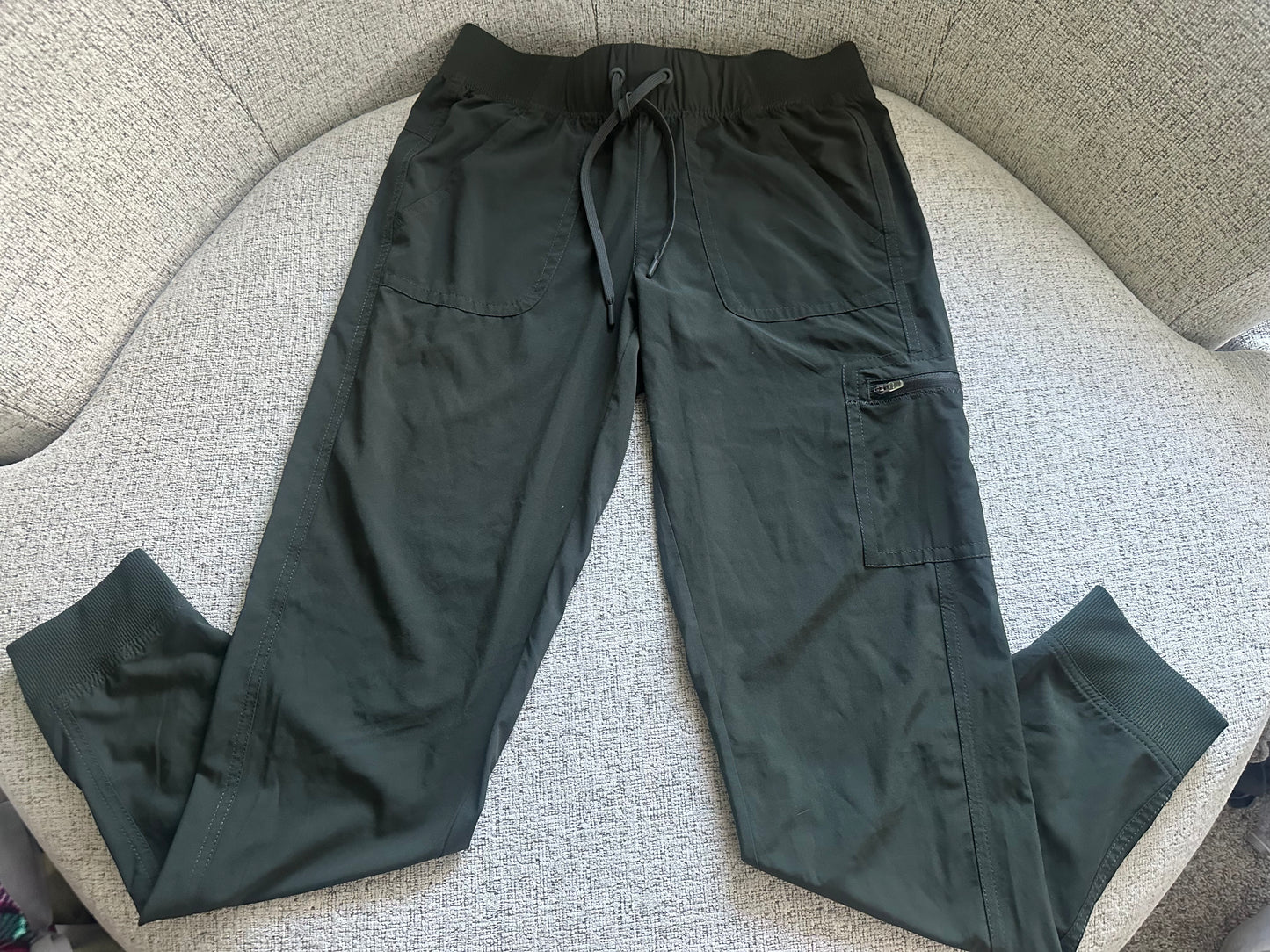#77 NWOT Champion Women’s Joggers, Small