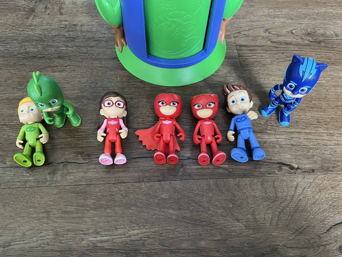 #124 PJ Masks Transforming Tower Totem Pole w/7 Figures Catboy Gekko Owlette