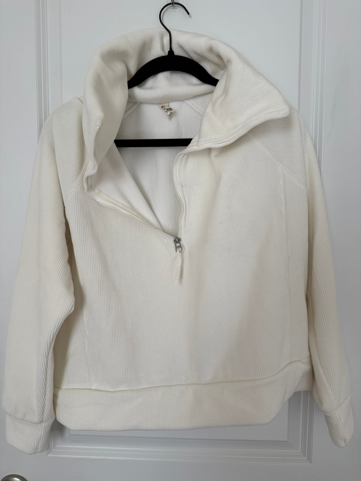 #107 Quarter Zip size L