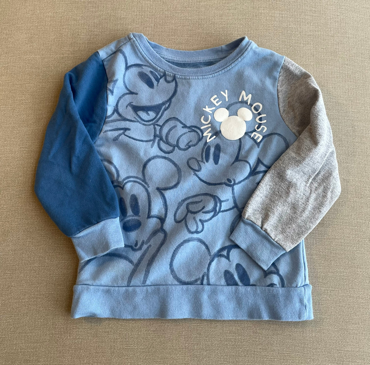 Seller #12 | Disney Junior Mickey Mouse Sweatshirt | SO Soft inside | EUC | Size 2T