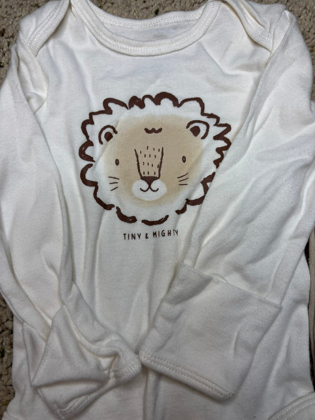 #90: Carter’s Lion Outfit Set – 3 Months