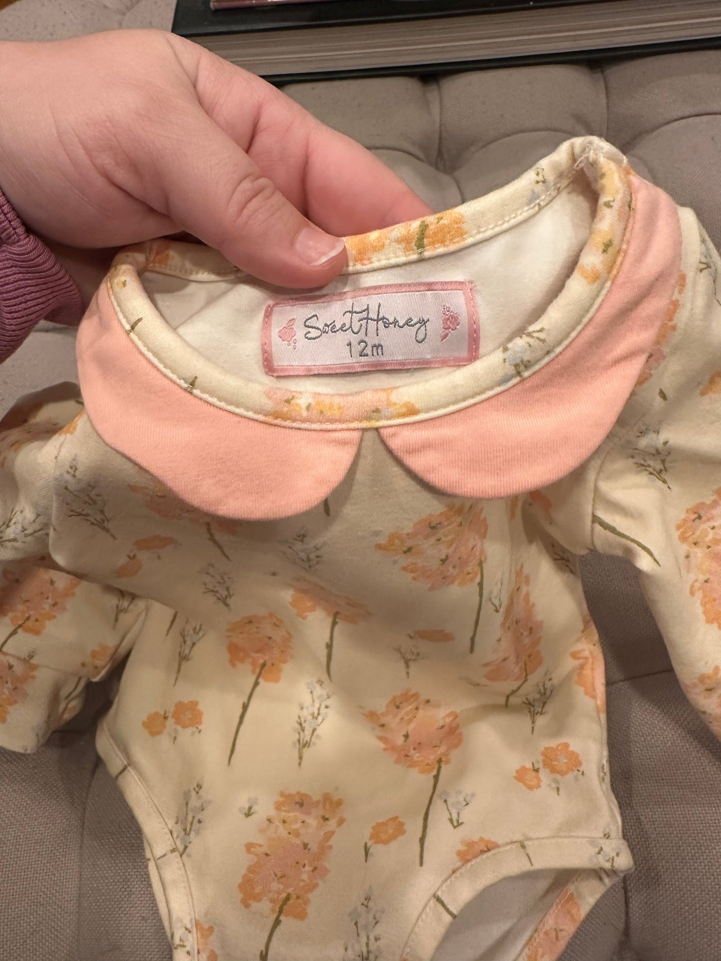 #85 SweetHoney Peter Pan Floral Onesie, Infant girls 12m