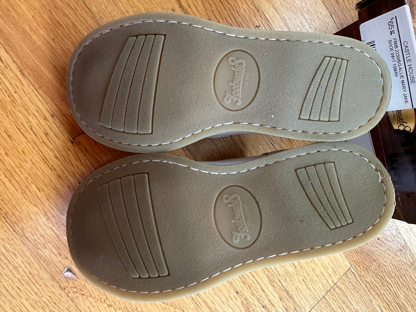 #104 white leather girl size 10c