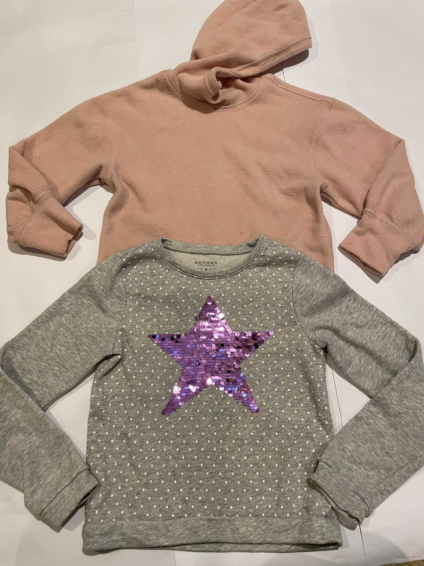 #126 Girls sz S (6-7) Set 2 Sweatshirts (Old Navy Pink fleece, Sonoma Sequin Star)