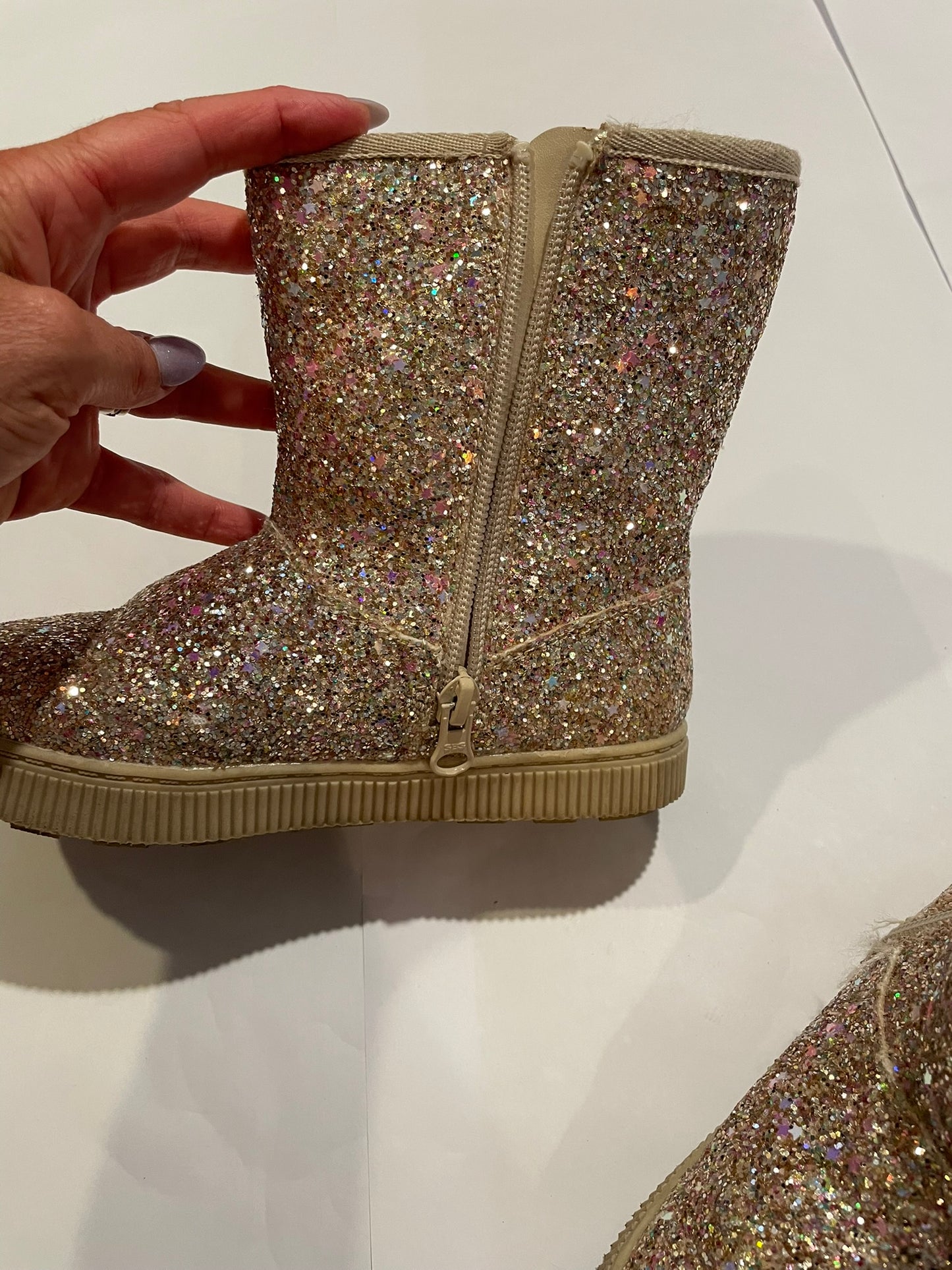 #126 Girls Cat & Jack sz 12 Sequin Boots EUC