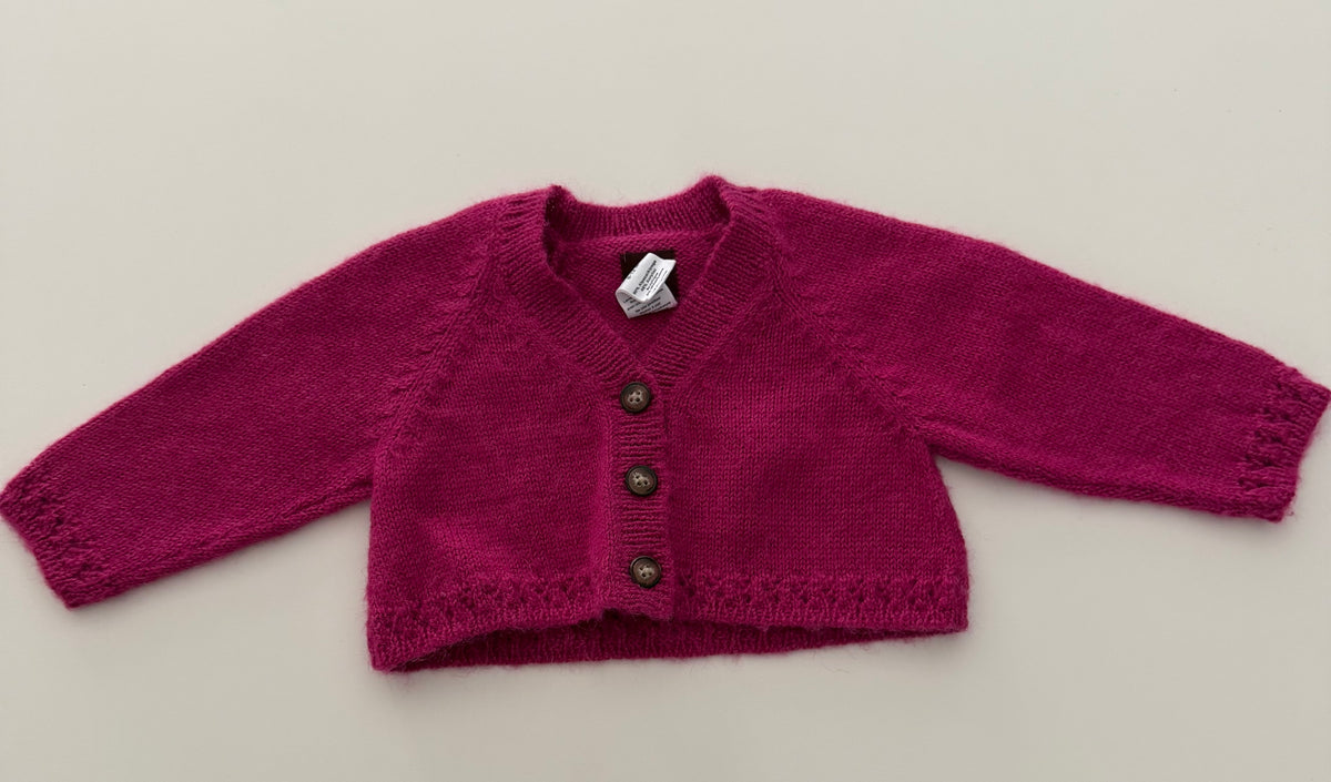 #117, Girls 12M, Tea magenta cropped knit cardigan, VGUC
