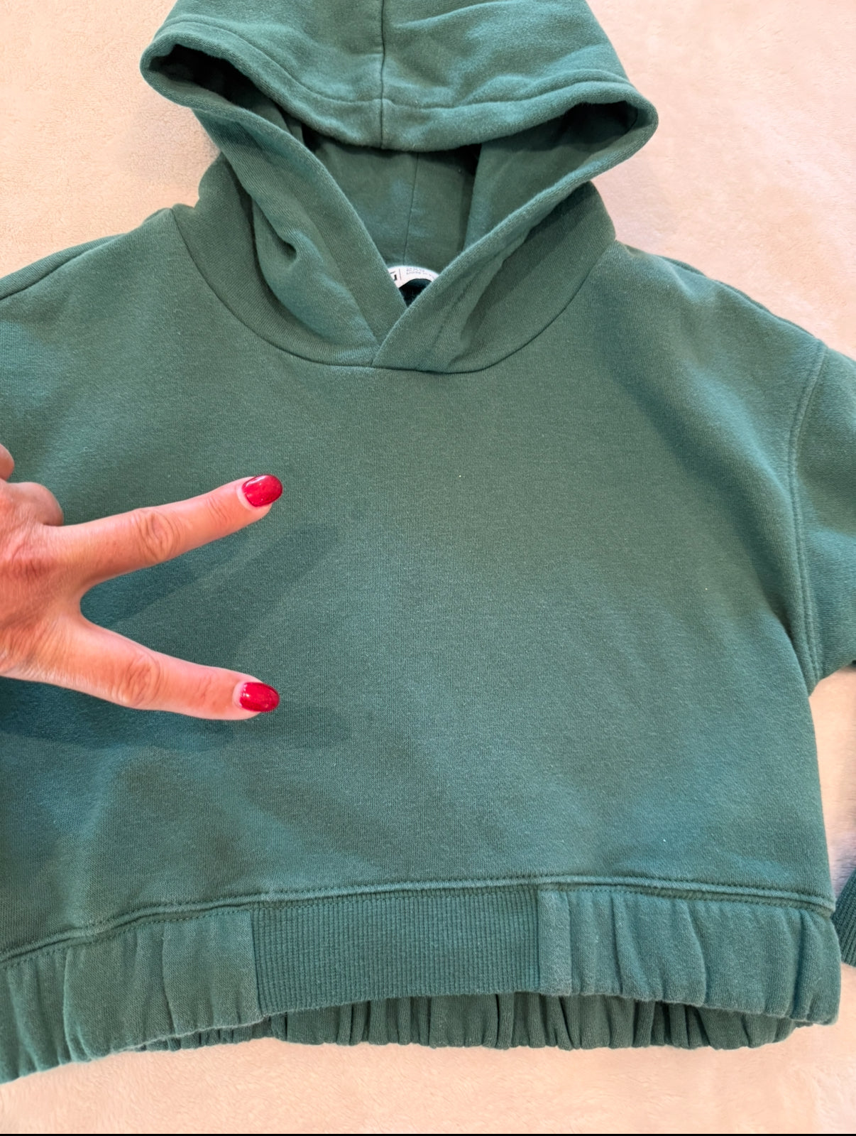 #46 Girls 4/5 DSG 2xs crop sweatshirt with two small spots- might be fabric softener a few on elbow too uc