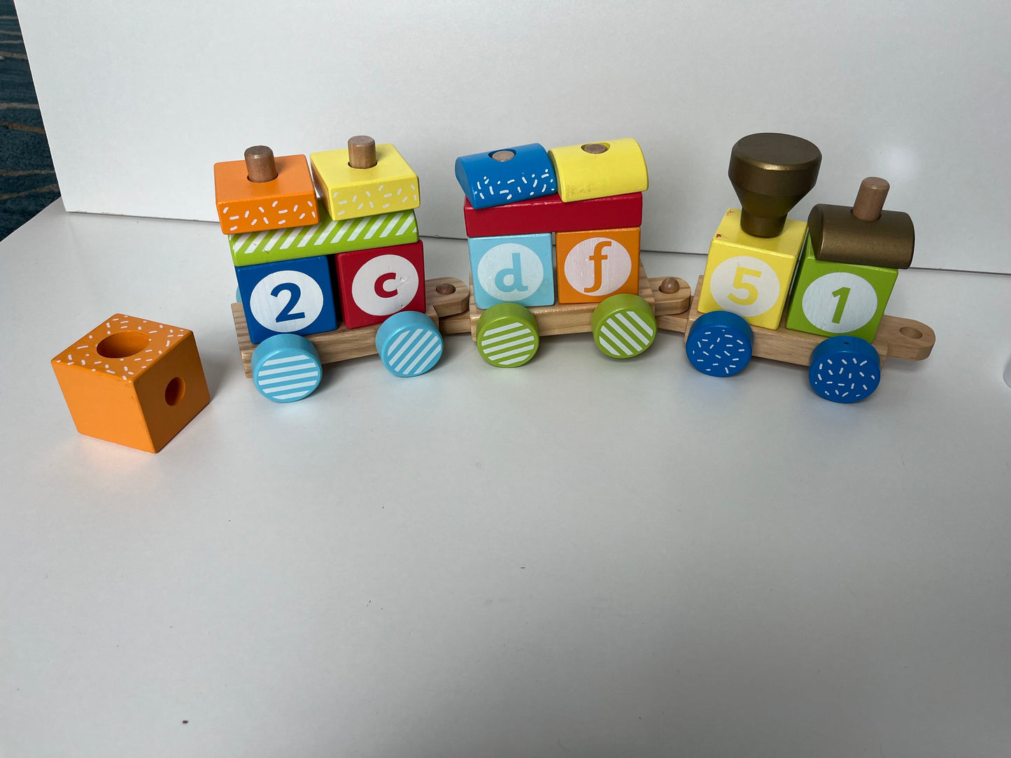 #7 wooden building black train set toy