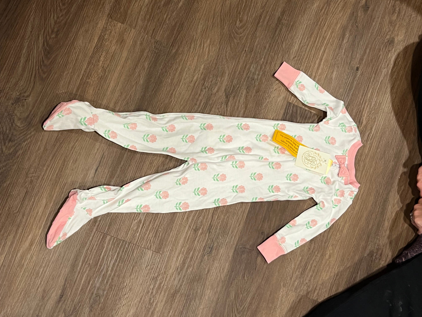 #24 tbbc NWT size 12-18 months sleeper