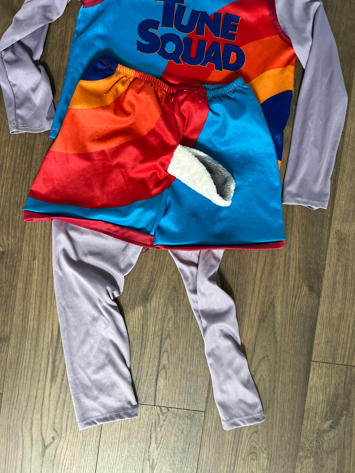 135 Bugs Bunny Tune Squad costume, YM, LN (multiple pictures)