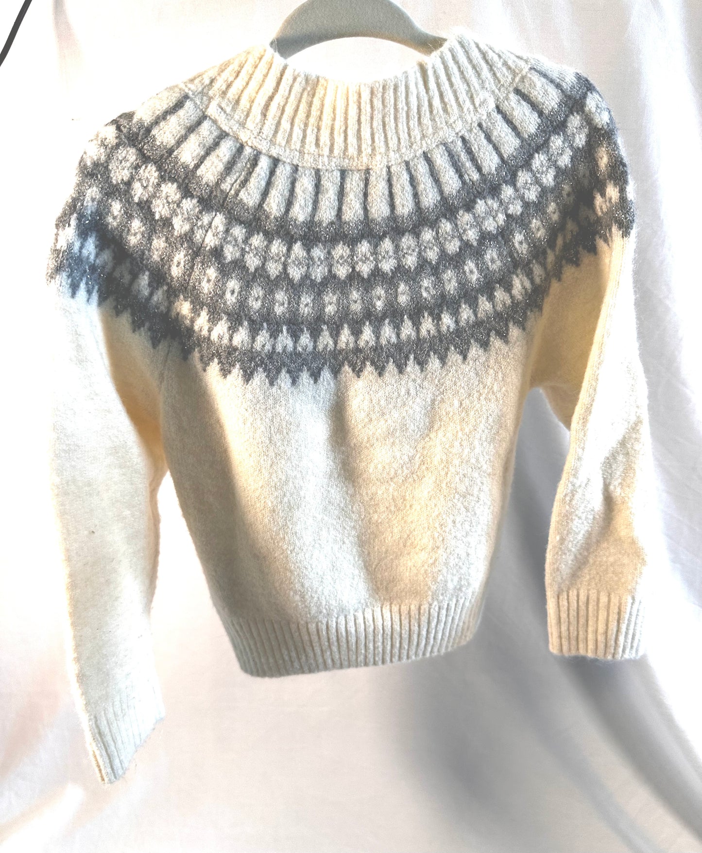 #30 Gap sz 3T Christmas Sweater, new condition