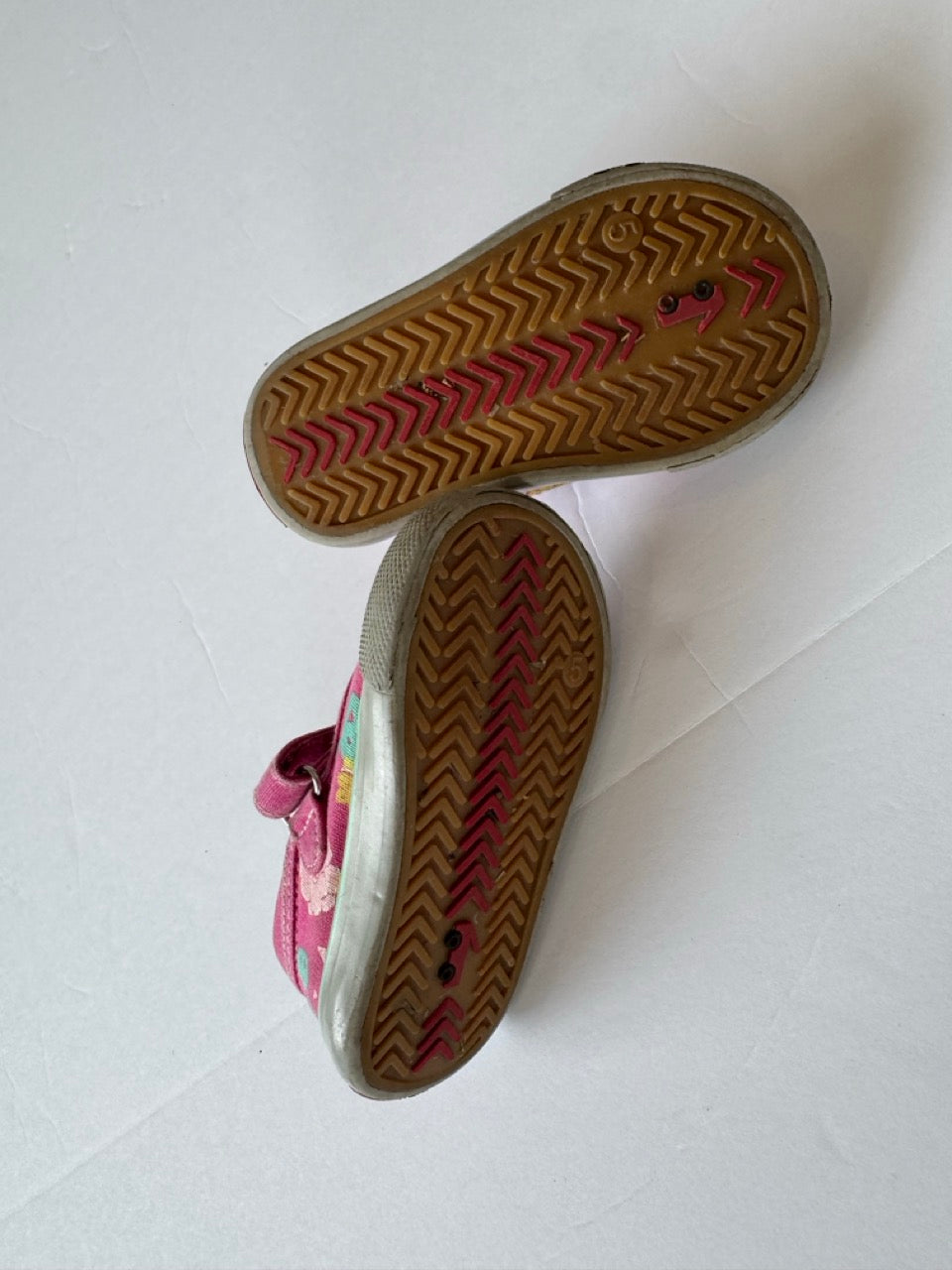 #190 REDUCED See Kai Run Mary Jane, Size 5T